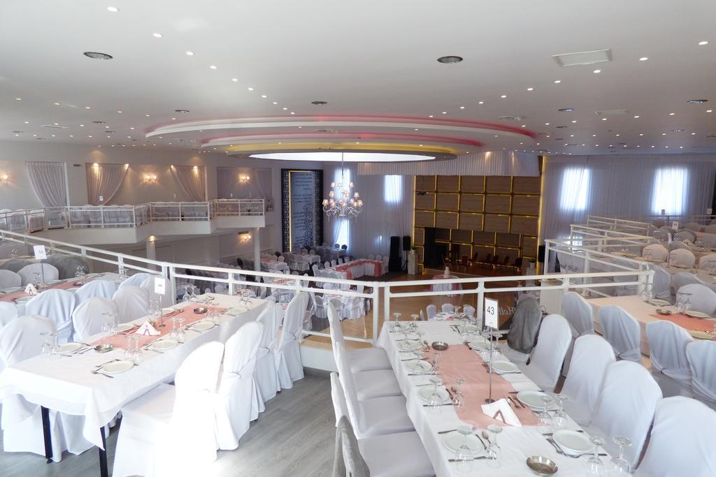 Ioannou Resort Ptolemaida Buitenkant foto